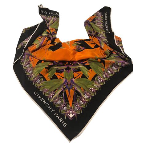 foulard givenchy soie|Foulard en soie GIVENCHY pour Femme .